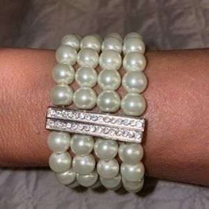 NWOB, Pearl Bracelet
